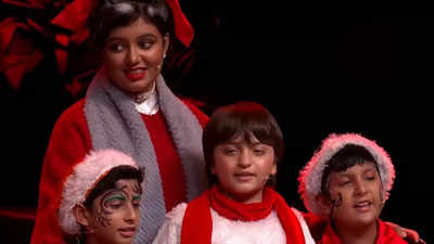 AbRam and Aaradhya’s Christmas play steals the show as Shah Rukh Khan and Aishwarya Rai Bachchan relive their on-screen magic through their kids