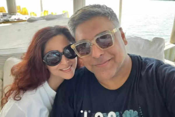 Decoding Ram Kapoor-Gautami Kapoor's relationship: A picture-perfect family