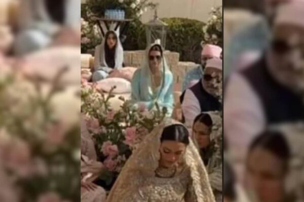 Kriti Sanon Spotted At Rumoured Boyfriend Kabir Bahia's Family Wedding. The Internet Explodes