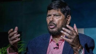 No berth for RPI in 'Maha' cabinet, Athawale says Fadnavis gave his word