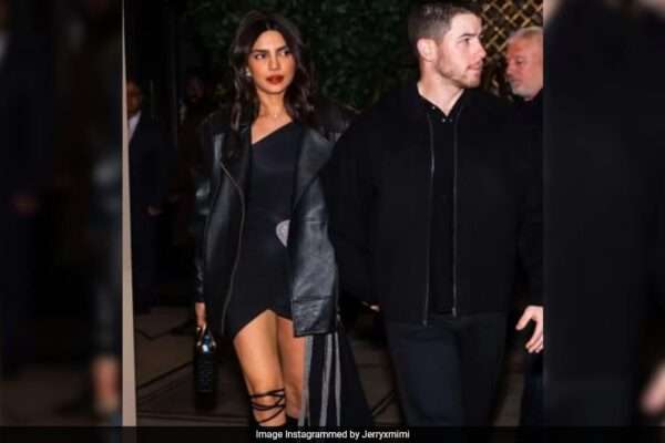 Priyanka Chopra And Nick Jonas Twinning And Winning On Their 6th Anniversary Dinner Date