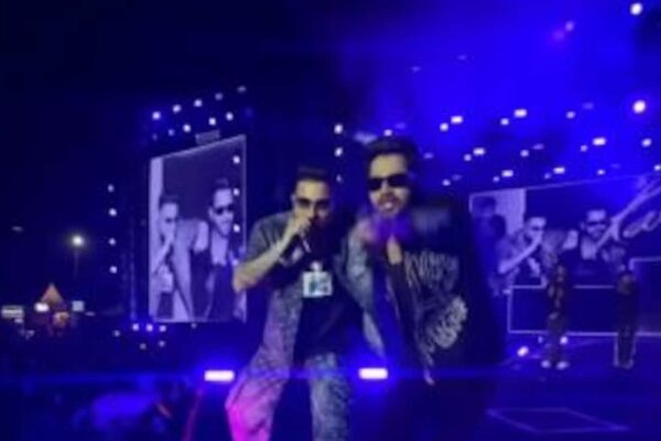 Varun Dhawan Surprises Fans With An Unexpected Appearance At Karan Aujla's Gurugram Concert