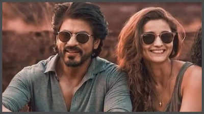 Did Shah Rukh Khan decline Dinesh Vijan's 'Chamunda' alongside Alia Bhatt? Here's what we know...