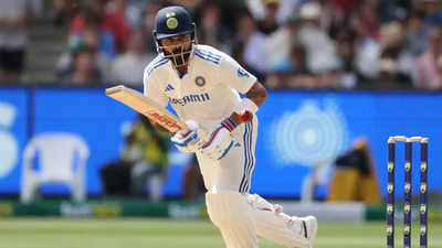 IND vs AUS: Virat Kohli set to go past Rahul Dravid