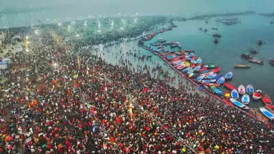 Fire erupts at Maha Kumbh camp a day after LPG cylinder explosion