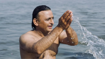 'No place for divisive politics': Akhilesh Yadav takes holy dip in Maha Kumbh