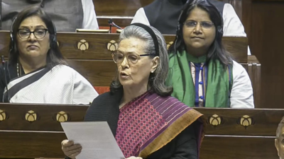 '14 crore deprived of NFSA benefits': Sonia Gandhi urges government to complete Census