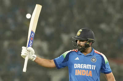 'Form is temporary, class is permanent' - Ex-Pakistan cricketer lauds Rohit Sharma