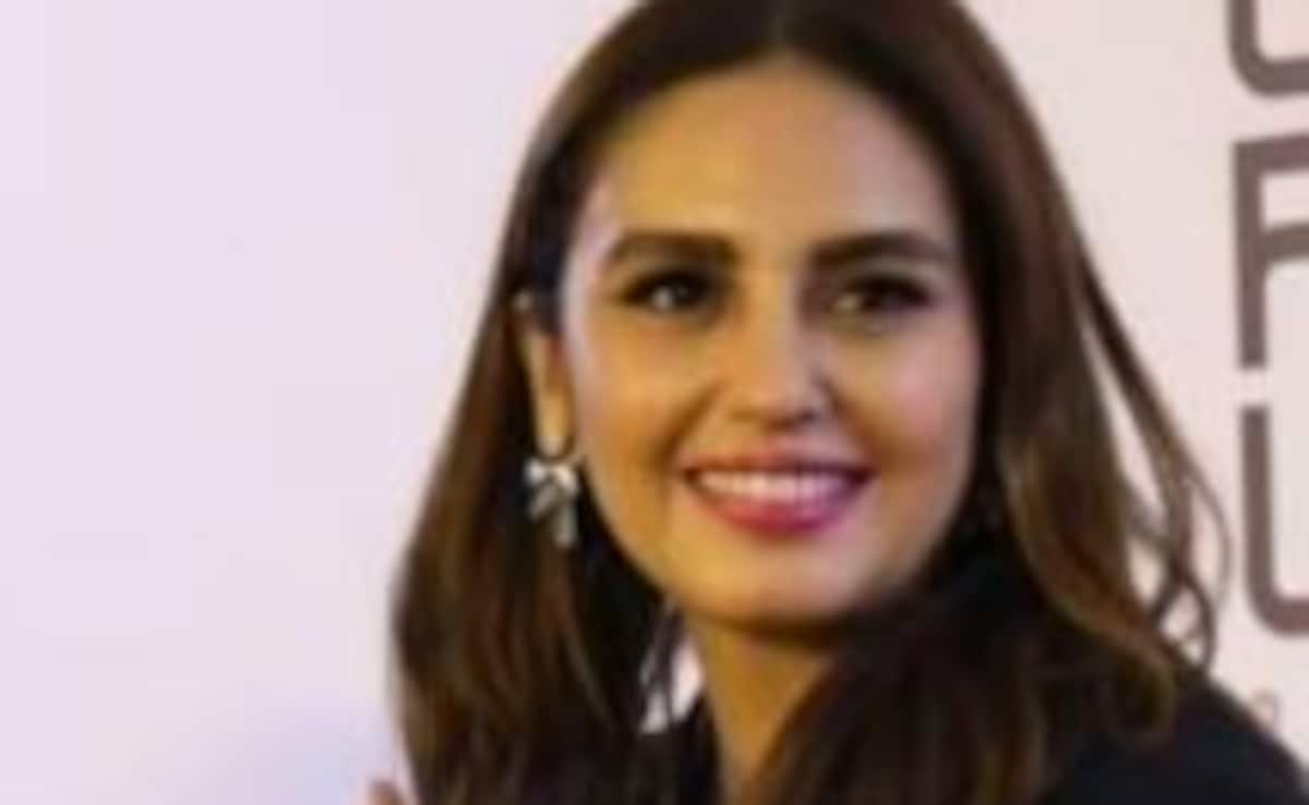 Huma Qureshi Unveils Her Debut Novel Zeba: An Accidental Superhero At Jaipur Literature Festival