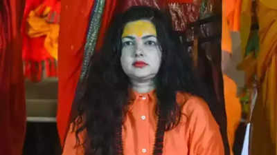 Mamta Kulkarni recites 'mantras' when questioned if she's worthy enough to be Mahamandaleshwar as the person should be a connoisseur of 'vedas' and 'shastras'