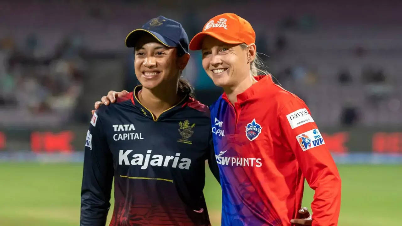 Royal Challengers Bengaluru 15/1 in 2.5 Overs | RCB vs DC, WPL Live Score: Delhi Capitals Women opt to bowl against Royal Challengers Bengaluru  - The Times of India